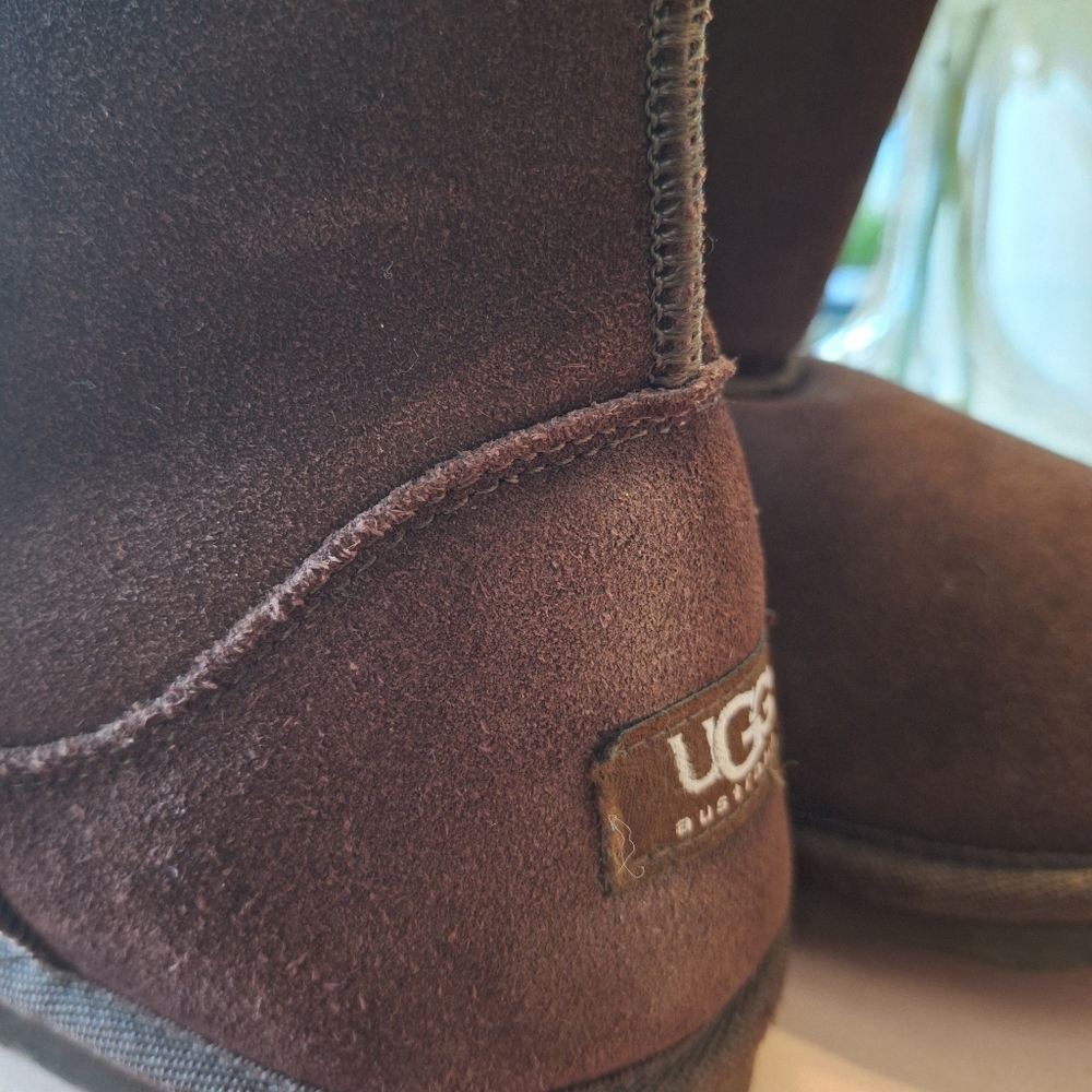 UGGS!! - Picture 6 of 8